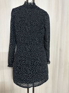 Black and white dotted