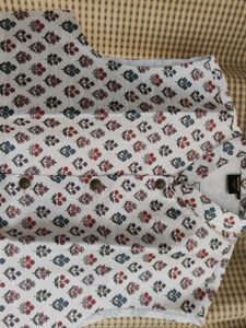 Floral Sleeveless Bandi