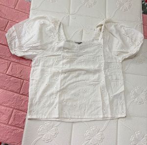 White Hakoba Puff Sleeve Top