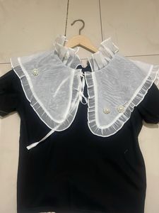 Detachable Ruffle Collar