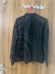 Black Shirt Type Top