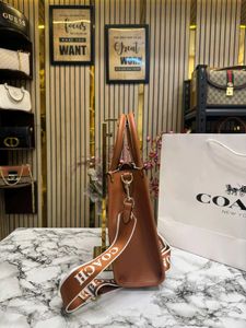 Coach Signature Canvas Premium Bag (Master Copy)