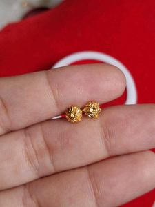 Beautiful New Flower Desine Studs 👌