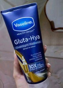 Vaseline gluta hya night cream