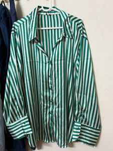 CURVY STREET Plus Size Green Satin shirt