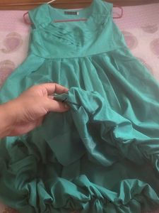 Green Sleeveless Dress