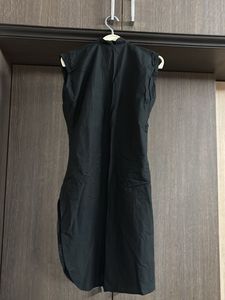 Sleeveless Black Top