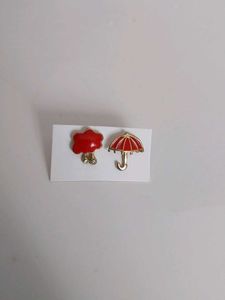 RAINCLOUD AND UMBRELLA MISMATCHED EARRING