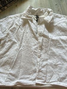 white shirt short