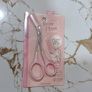 mini eyebrow scissors