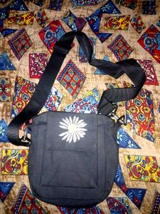 Daisy Crossbody Sling Bag