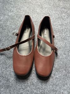 Mary Jane Flat
