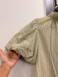 Italian Green Puff Sleeve Top