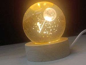 Astronaut Crystal Ball Night Light