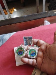 Mor Pankh Look Earing Elegant
