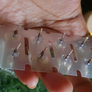 6 Pairs Of Beautiful Studs✨️