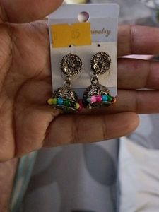 Earings