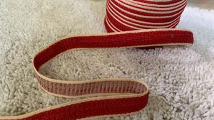 Red Lace Border Classy 9 Meter Roll
