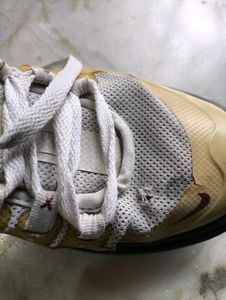Nike Air Max Axis Shoes