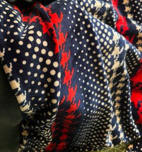 Houndstooth Pattern Sweatshirt