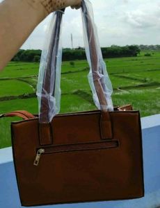 Lavie Hand Bag