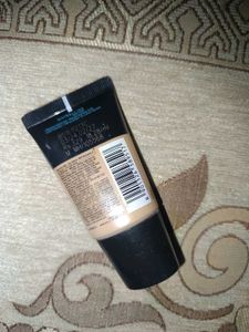 Maybelline Fit Me Foundation- Shade 220
