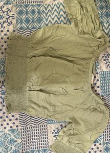 Boat Neck/ Off Shoulder