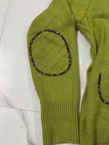 Korean 🍋‍🟩crop Sweater