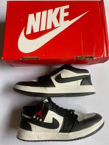 Nike Dunk Low Retro