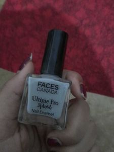 Very Nice Nailpaint Dry In Seconds....