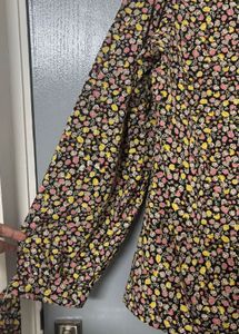 Floral Print Tie Sleeve Top