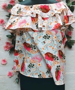 🎁Buy Two Get One Free🎁Floral Off-Shoulder Top