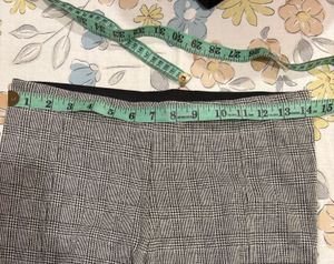 ZARA Plaid/checks Trousers - Stylish &amp; Comfortable