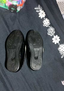 Stylish Black Loafers ( Showroom Piece)