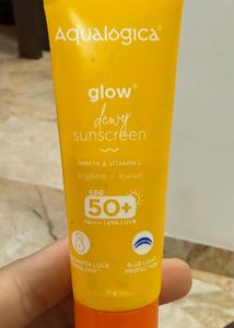 Aqualogica Glow Dewy Sunscreen