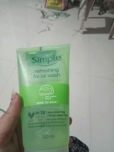 Simple Refreshing Face Wash