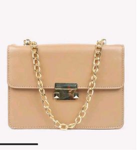 Carlton London Chic Crossbody Bag