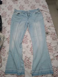 Light Wash Flared Jeans
