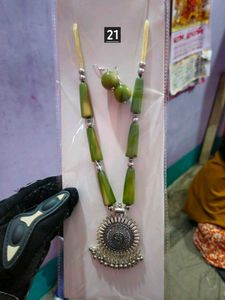 Necklace &amp; Earring Set