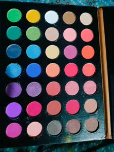 35 Colour eyeshadow Palette