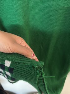 &#34;Classic Green V-Neck Sweater For Men L