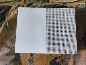 XBOX ONE S (1TB