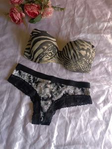 Lasenza bra pink panty set