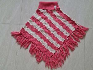 pink woollen poncho🌻