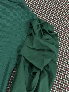Ladies Party Top With Fancy Sleeves