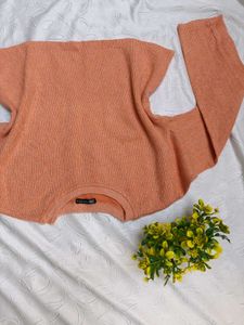 Zara Cropped Pullover 🧡