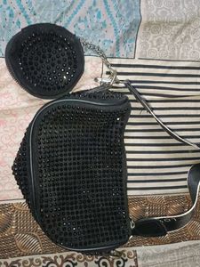 I'm Selling A Bag Black In Colour