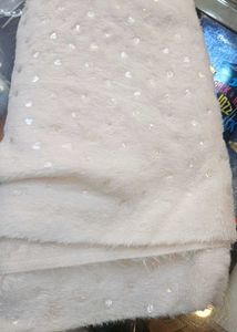 New Luxury Woolen Shawl With Hearts