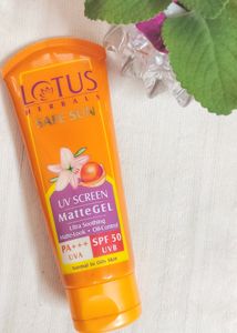 Lotus Herbals Gel Sunscreen