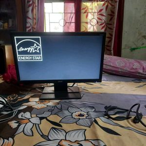 Acer 19.5 Inch Monitor for Sale (Free Mouse)